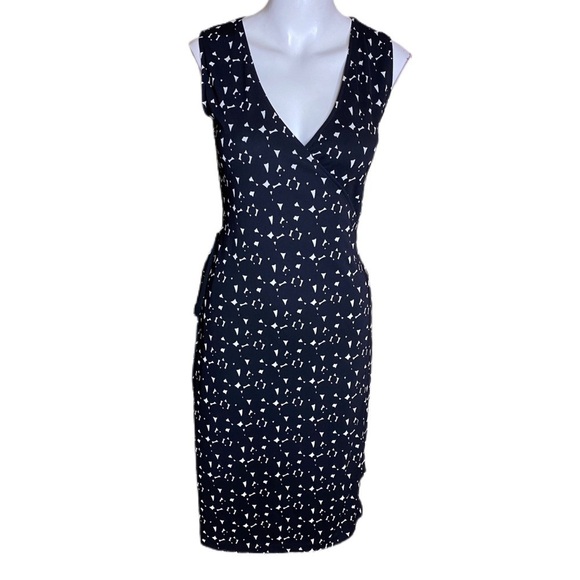 Kenneth Cole Black and White Geo Wrap Dress Size S - Picture 2 of 8